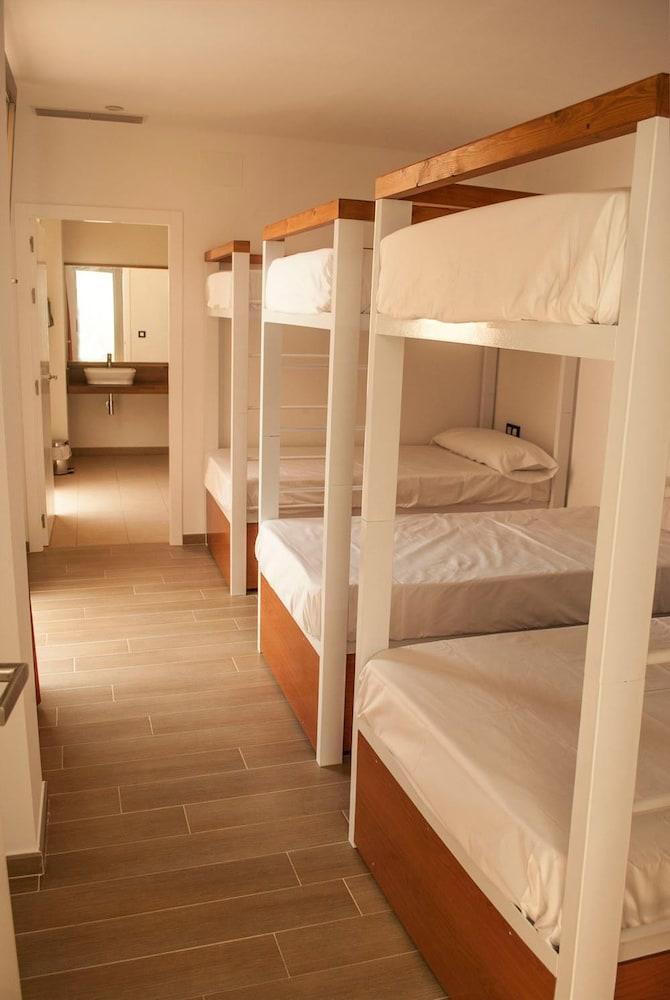 Youth Hostel Шабія Екстер'єр фото